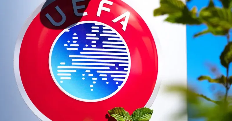 UEFA Ukraynanı anti Rusiya şüarına görə cəzalandırıb