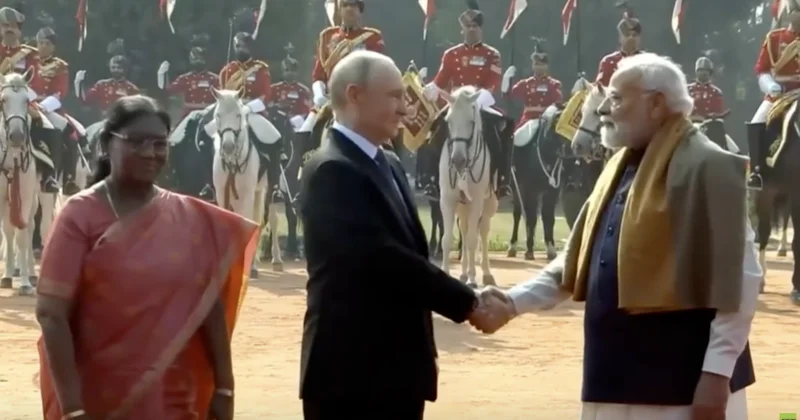 Putin və Modi arasında rəsmi görüş mərasimi başladı