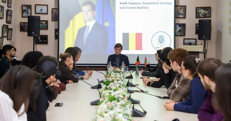 Belçika səfiri Dillər Universitetində mühazirə söyləyib