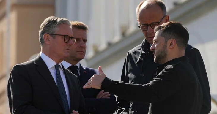 Европа liderləri Zelenskiyə ABŞ ın möhkəm təhlükəsizlik zəmanətləri olmadan Rusiyanın tələbləri ilə razılaşmamağı məsləhət görüblər