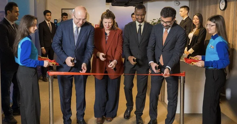 WUF13 Könüllülər Mərkəzinin açılışı olub FOTO