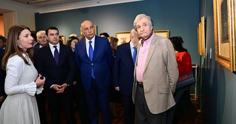 В Баку состоялось торжественное открытие экспозиции Мирза Гадим Иревани: 200 летняя летопись искусства (ФОТО)