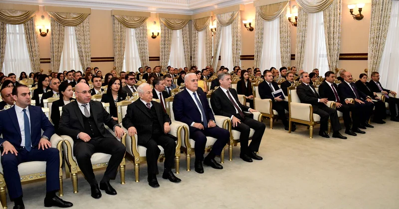 Hesablama Palatasında “Heydər Əliyev və Azərbaycan Konstitusiyası: Suverenliyin təməli” mövzusunda tədbir keçirilib