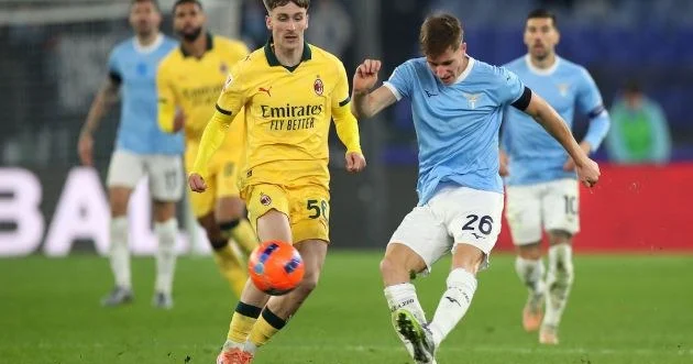 Milan kubokdan kənar qaldı VİDEO