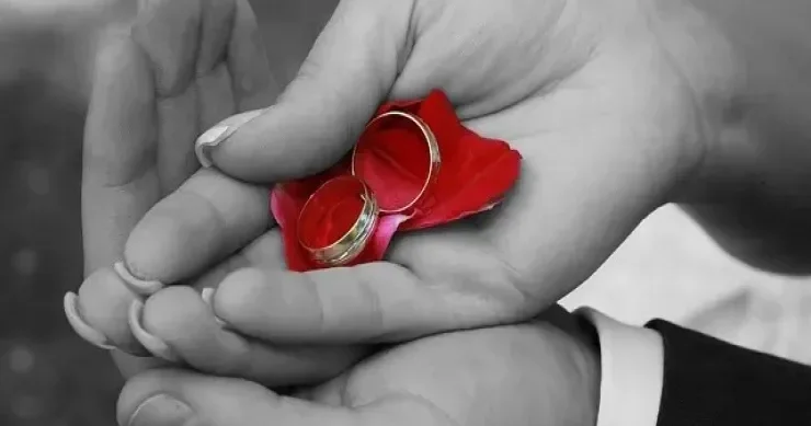 Belə kişilər var: İkinci ailəsini 30 il birinci arvadından gizlətdi