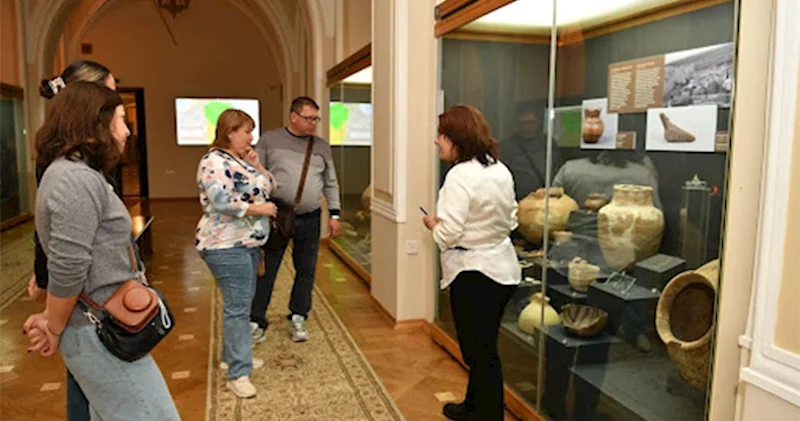 Azərbaycanda yerli turistlər ən az büdcəni mədəni tədbirlərə ayırırlar Siyahı