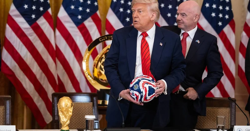 Никто никогда такого не делал : Трамп о прекращении войны в Украине