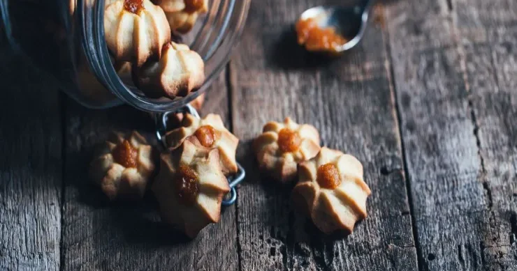 Uşaqlıq dadı: “ətçəkənlə” hazırlanan peçenye necə bişirilir? RESEPT