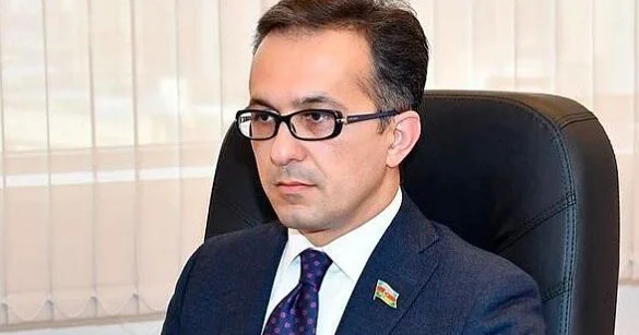 Sədr deputatın qardaşını işdən çıxarıb onu təyin etdi Foto