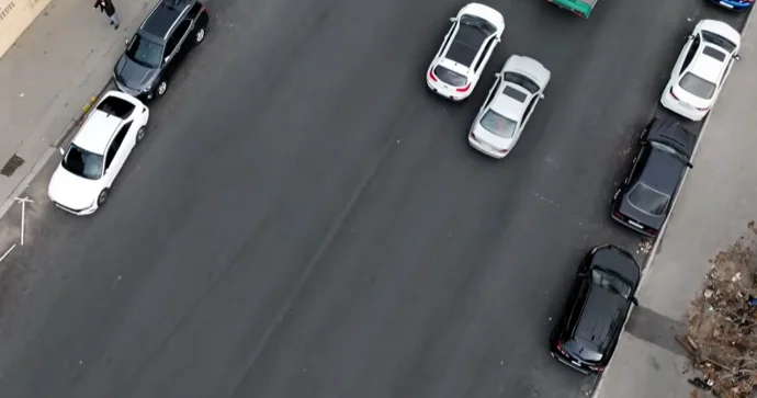 Sürücülər və piyadalar üçün çətinliklər yaradan yol Cərimələr prospekti VİDEO