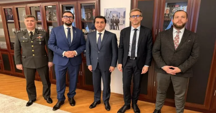 Hikmət Hacıyev NATO rəhbəri ilə görüşüb