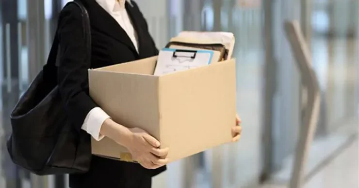 İntim fotoları ilə modellik edən müəllim işdən qovuldu