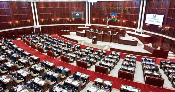 Deputatlar toplanır: daha hansı qanunlar dəyişir? SİYAHI