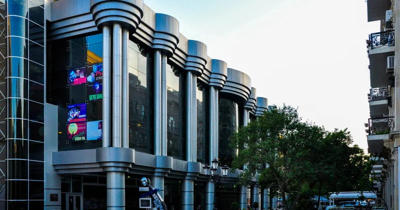 Gənc Tamaşaçılar Teatrı dekabr repertuarını açıqlayıb