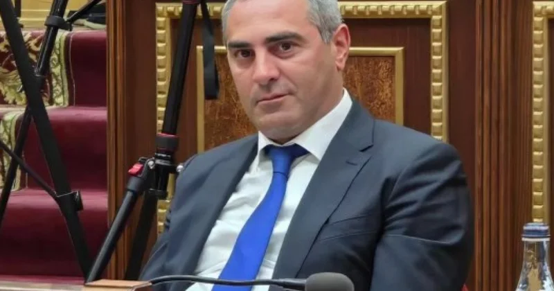 Gümrü merinin müavini saxlanılıb