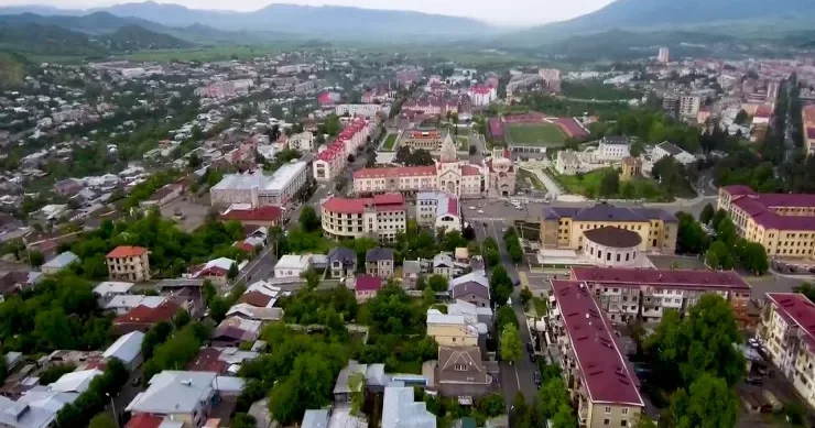 Xankəndidə qadın biznesmenin şirkətinə 30 minlik CƏZA: türkləri qanunsuz işlədirdi
