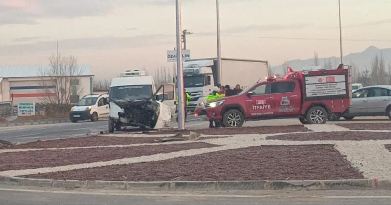 Türkiyədə qəza: 14 şagird xəsarət alıb