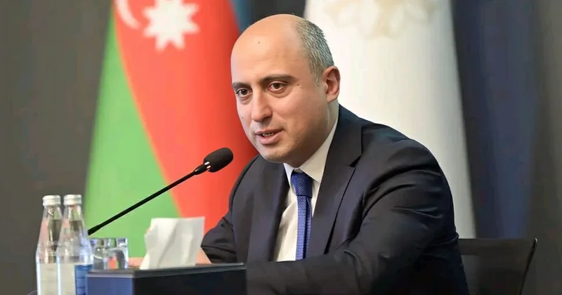 Bir fağır nazir tapmışıq...