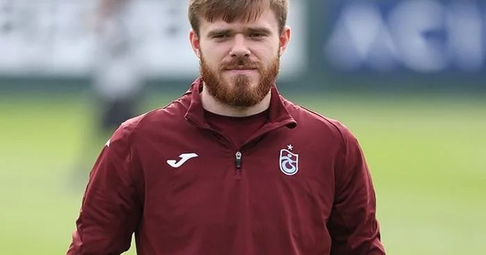 Napoli Trabzonspor un müdafiəçisi ilə maraqlanır