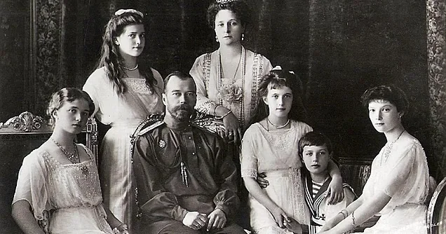 Romanov ailəsinin FACİƏSİ: Çar II Nikolayın qızları niyə ərə getməyib? FOTO