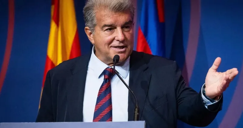 Лапорта не будет переизбираться на пост президента "Барселоны"