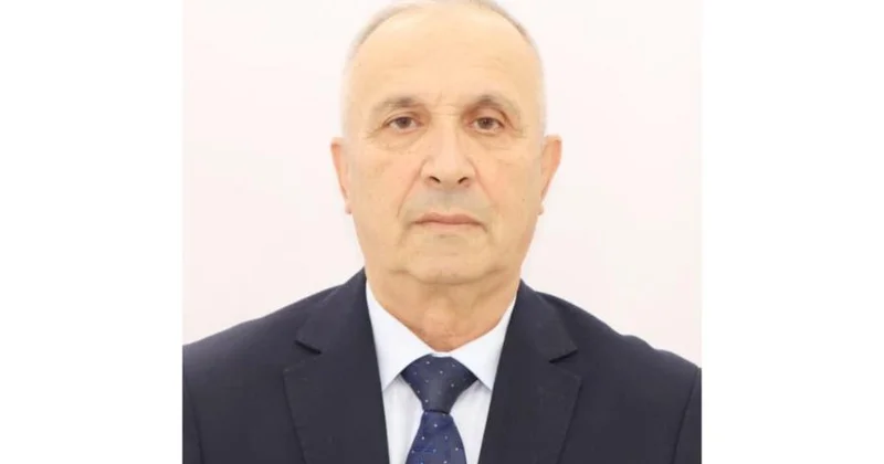 Mirzə Bala Məhəmmədzadənin imzaları