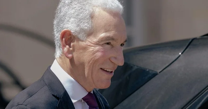 ABŞ səfiri Sarkozi ilə həbsxanada görüşmək istəyib