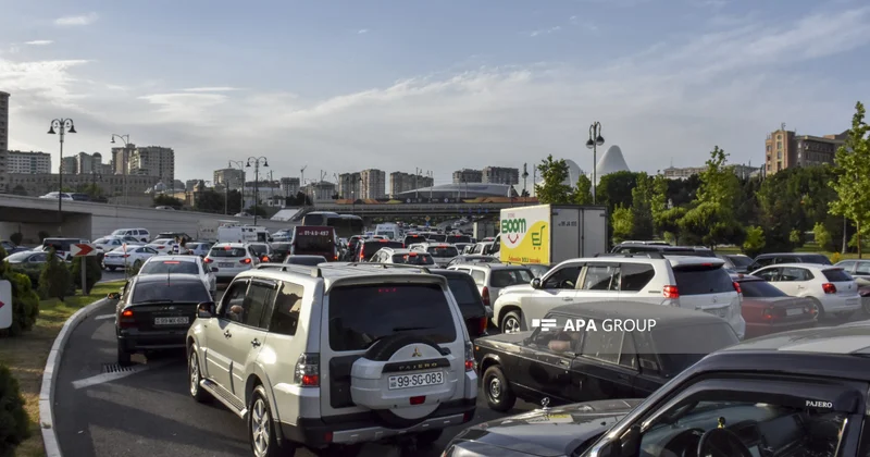 Bakıda yağışla bağlı bəzi yollarda sıxlıq var SİYAHI YENİLƏNİB 1