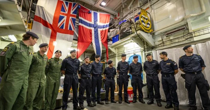 Buzlar əridi, yarış başladı: Rusiyanı silkəyən razılaşma İki ordu birləşir