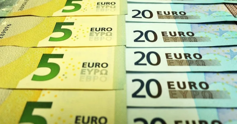 Macarıstan Ukraynanı dəstəkləmək üçün avroobligasiya buraxılmasını rəsmən istisna edib