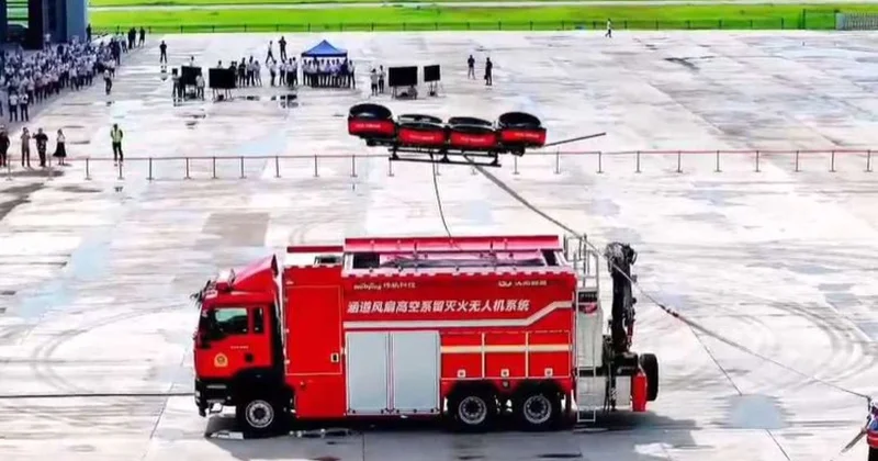 Dronlu yanğınsöndürmə maşını təqdim olundu: 200 metrə qalxıb su çiləyən cihaz... FOTO