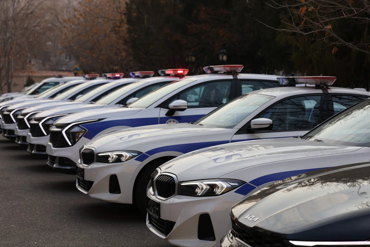 Naxçıvanda polislərə yeni maşınlar verildi