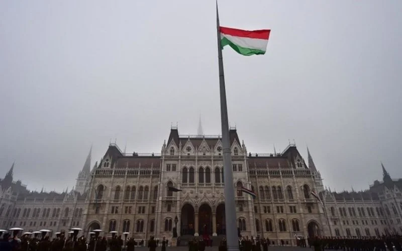 Macarıstan Suriyadakı səfirliyinin fəaliyyətini bərpa edib