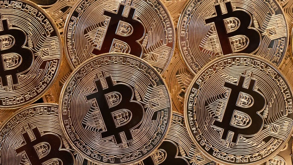 “Bitcoin”lə bağlı MÜƏMMA Azərbaycanda 4,4 milyardlıq kriptovalyutanı KİMLƏR ALIB?