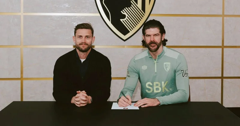 Yenidən premyer liqada oynayacaq