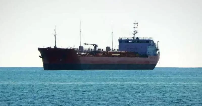 США планируют перехватить санкционный нефтяной танкер под российским флагом