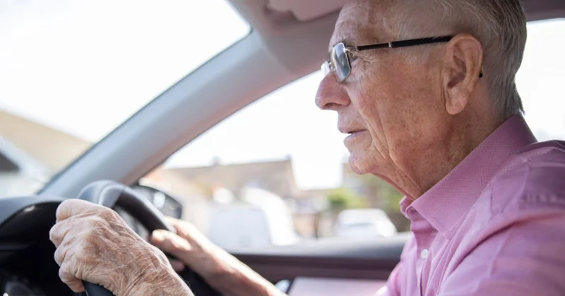 Britaniyada yaşlı sürücülər üçün yeni yol tədbirləri nəzərdən keçirilir