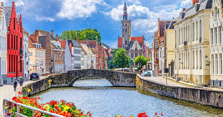 Avropanın ən gözəl şəhəri seçildi: Gedən bir də getmək istəyir