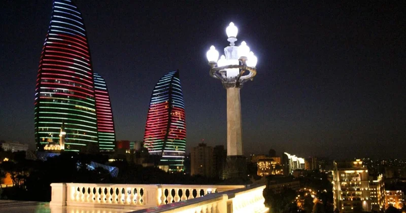 Bakı gecələrinin sehrli gözəlliyi FOTO