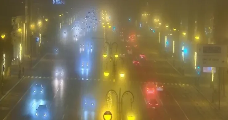 Sürət həddi endirildi, bütün portallarda “dumanlı hava” işarəsi qoyuldu