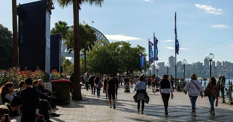 В Австралии продлили запрет на массовые мероприятия