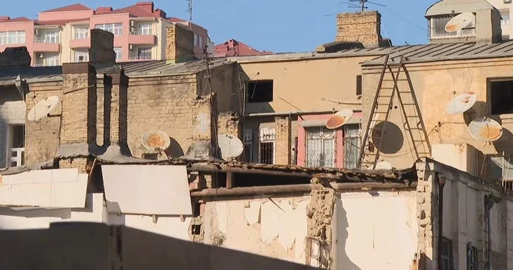 Дом трещит по швам: жители одного из районов Баку бьют тревогу из за опасного соседства со стройкой