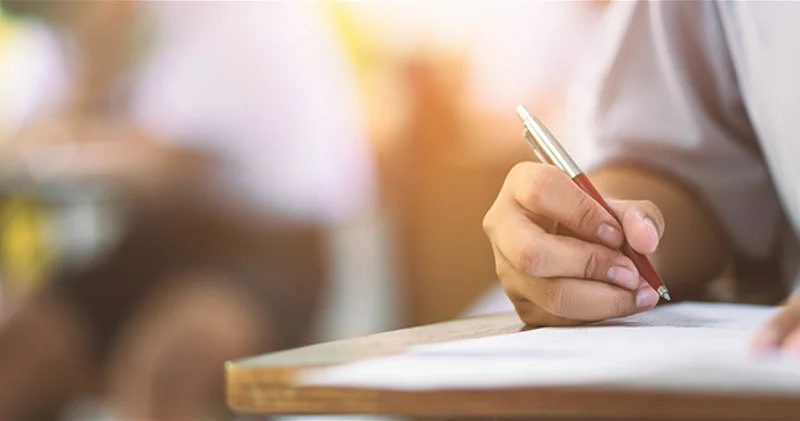 В Азербайджане приостановлен процесс электронного перевода учащихся