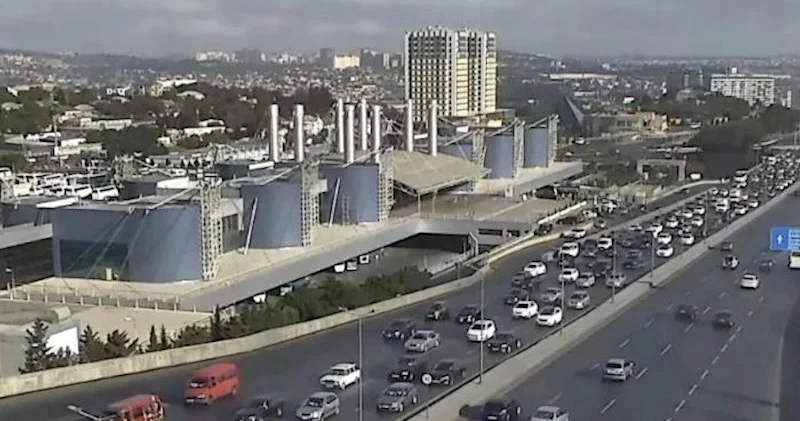 Paytaxtda tıxac olan yollar Siyahı