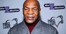 Əfsanəvi boksçu pul müqabilində fanatının abunəçisi oldu