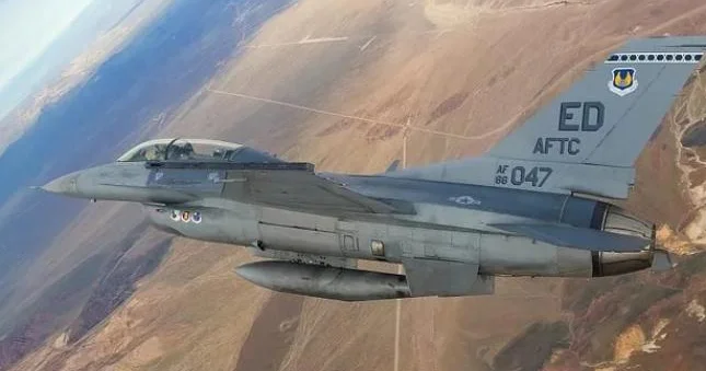 Tayvanda F 16 qırıcısı qəzaya uğradı