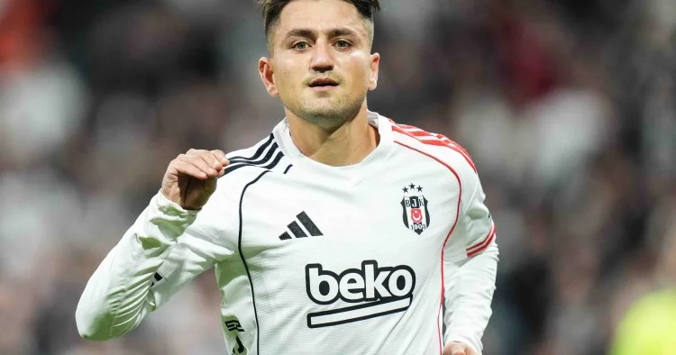Fənərbaxça nın futbolçusu Beşiktaş da qalacaq