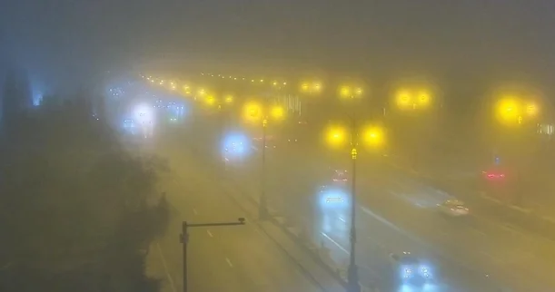 Zığ dairəsi Hava Limanı yolunda sürət həddi endirilib, tablolarda dumanlı hava işarəsi qoyulub