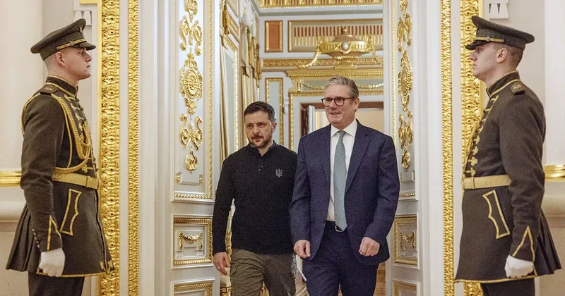 Стармер: Лондон и Париж создадут военные базы на Украине после прекращения огня