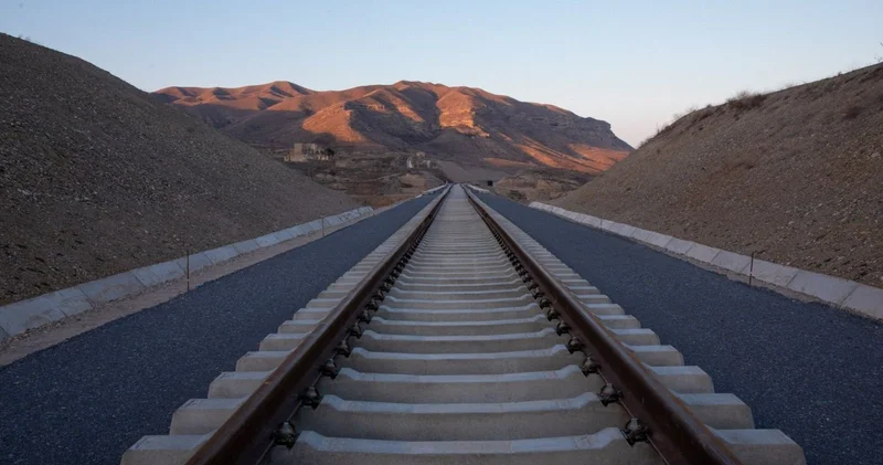 Завершено 70% строительно монтажных работ на ж/д линии Горадиз Агбенд (Эксклюзив)